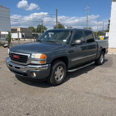 2006 GMC Sierra 1500 SL Crew Cab