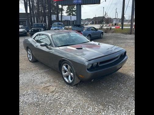 2012 Dodge Challenger SXT