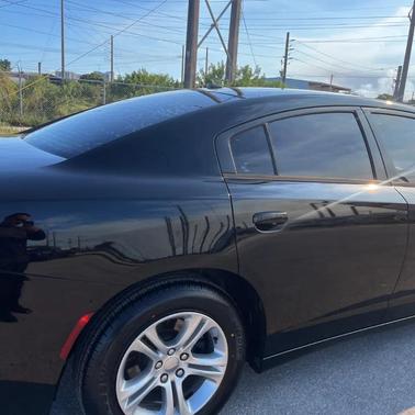 Pitch Black Clearcoat 2016 Dodge Charger SE