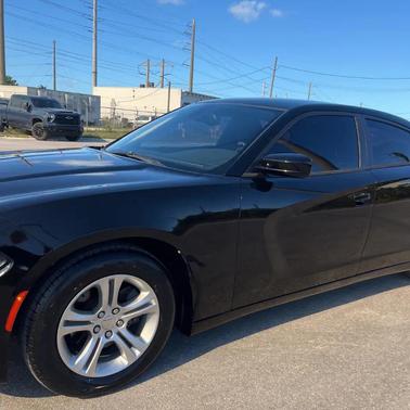 Pitch Black Clearcoat 2016 Dodge Charger SE