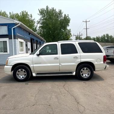 2004 Cadillac Escalade Base