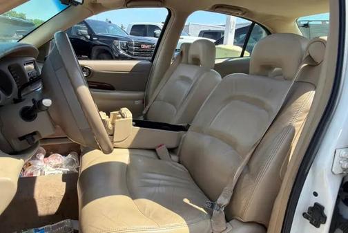 White 2004 Buick LeSabre Limited