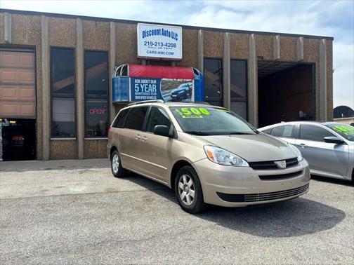 2004 Toyota Sienna CE