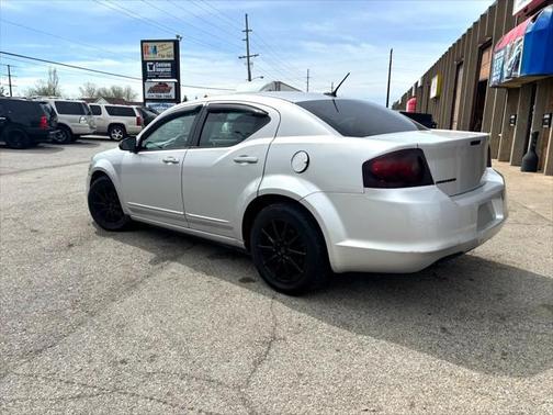 2012 Dodge Avenger SE
