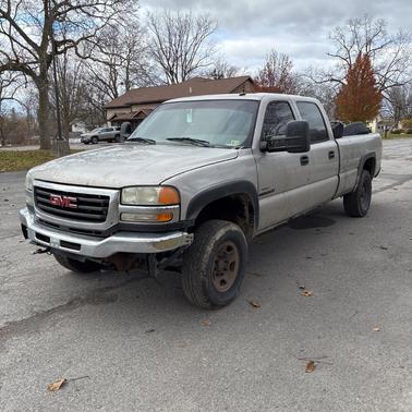 2004 GMC Sierra 2500 SLE H/D Crew Cab