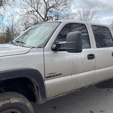 2004 GMC Sierra 2500 SLE H/D Crew Cab