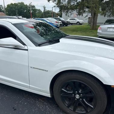Summit White 2015 Chevrolet Camaro 2LS
