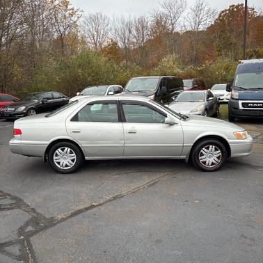 2001 Toyota Camry LE