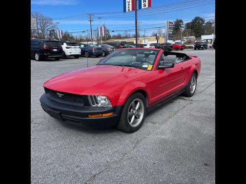 2007 Ford Mustang Deluxe