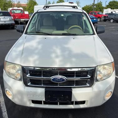 WHITE 2010 Ford Escape XLT