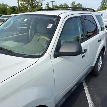 WHITE 2010 Ford Escape XLT
