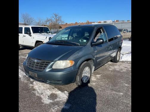 2007 Chrysler Town & Country Base