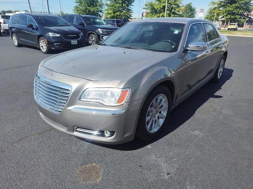 Pewter Grey Pearlcoat 2014 Chrysler 300C Base