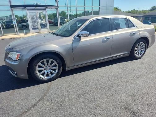 Pewter Grey Pearlcoat 2014 Chrysler 300C Base