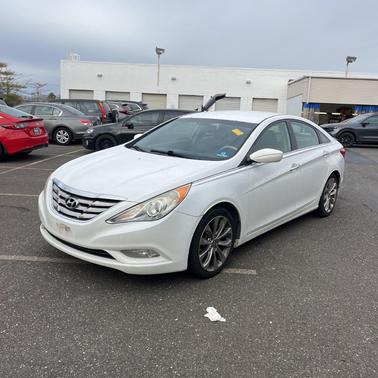 2013 Hyundai SONATA SE