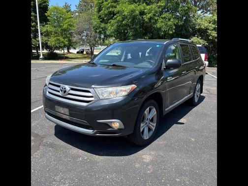Black 2011 Toyota Highlander Limited