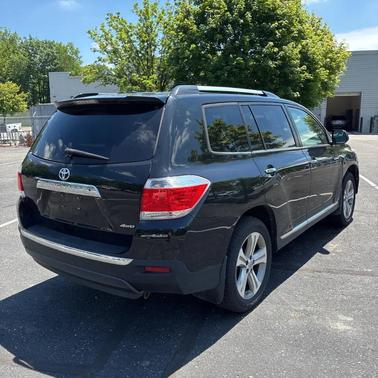Black 2011 Toyota Highlander Limited