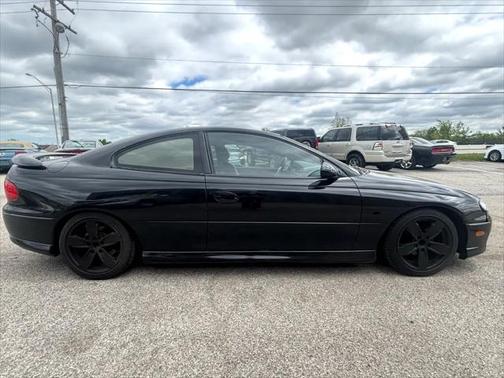 2004 Pontiac GTO 2dr Cpe