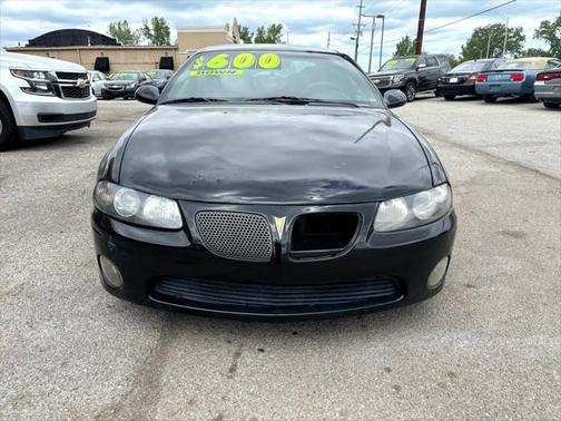 2004 Pontiac GTO 2dr Cpe