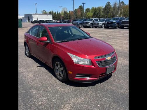 RED 2012 Chevrolet Cruze LT