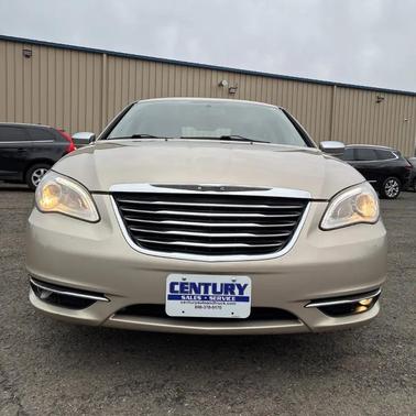 2013 Chrysler 200 Limited