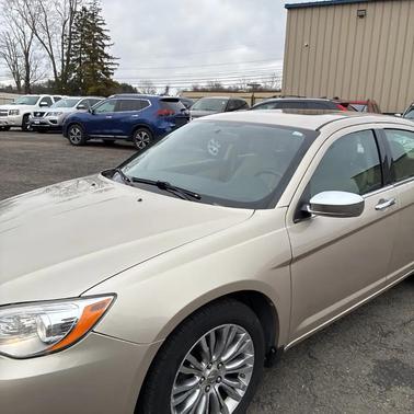 2013 Chrysler 200 Limited