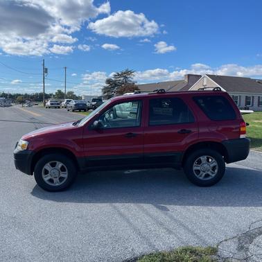 2005 Ford Escape XLS