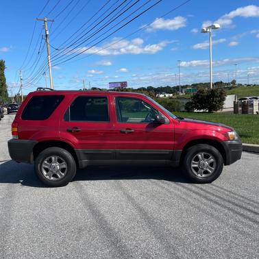 2005 Ford Escape XLS