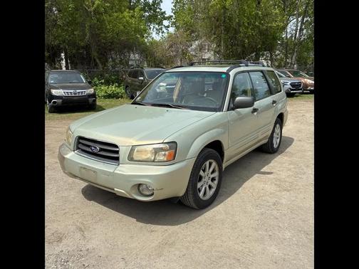 GOLD 2005 Subaru Forester 2.5 XS