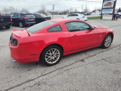 2014 Ford Mustang V6