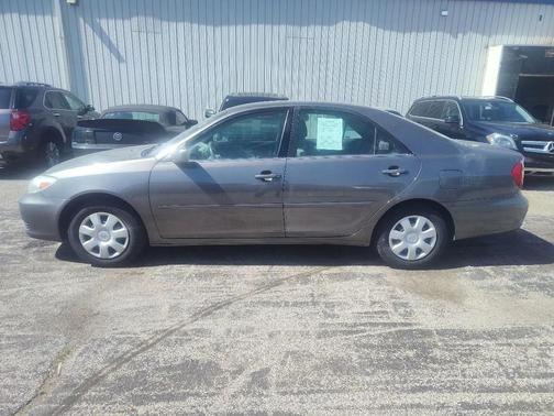Phantom Gray Pearl 2004 Toyota Camry LE