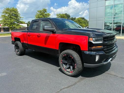 Black 2017 Chevrolet Silverado 1500 2LT