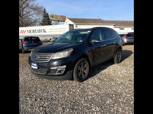 2017 Chevrolet Traverse 2LT
