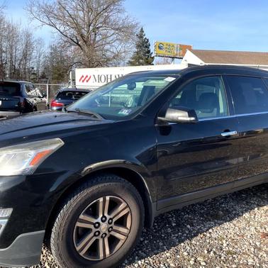 2017 Chevrolet Traverse 2LT