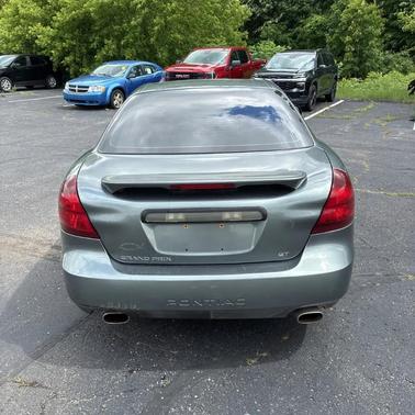 Graystone Metallic 2005 Pontiac Grand Prix GT