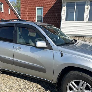 SILVER 2001 Toyota RAV4 4WD