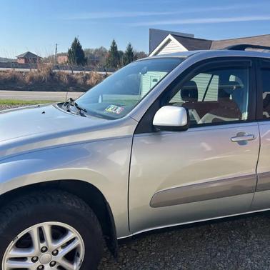 SILVER 2001 Toyota RAV4 4WD
