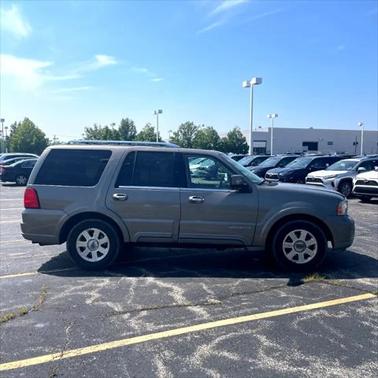 2004 Lincoln Navigator Luxury