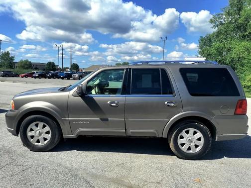 2004 Lincoln Navigator Luxury