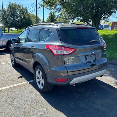 White Platinum Metallic Tri-Coat 2015 Ford Escape SE