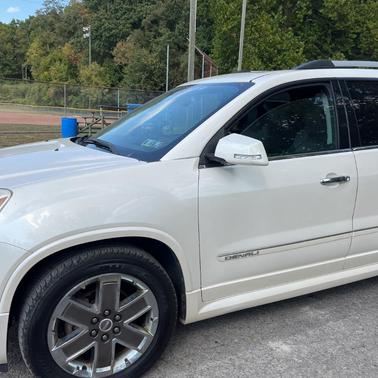 2011 GMC Acadia Denali