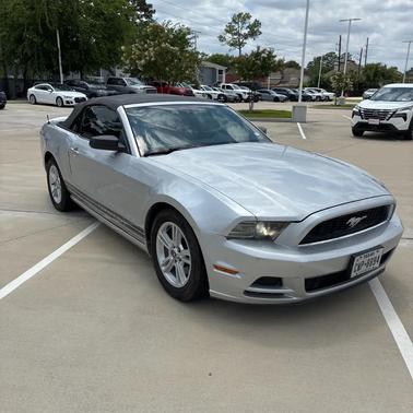 Black 2013 Ford Mustang V6
