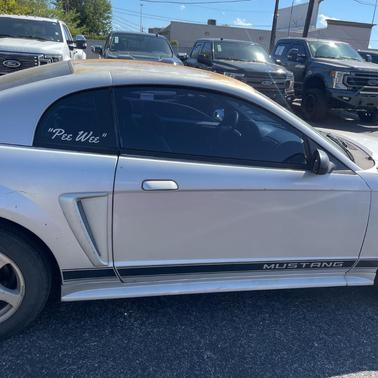 2002 Ford Mustang Base