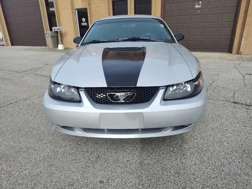 2002 Ford Mustang Base