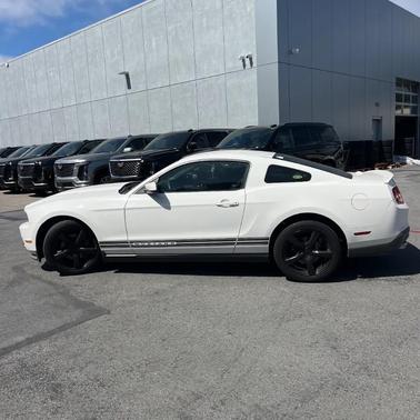 2011 Ford Mustang V6 Premium
