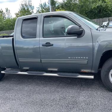 GRAY 2011 Chevrolet Silverado 1500 LT