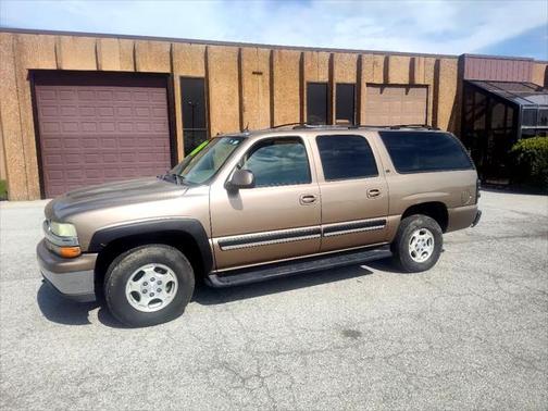 2004 Chevrolet Suburban 1500 LT