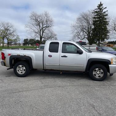 Sheer Silver Metallic 2010 Chevrolet Silverado 1500 LT