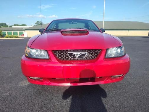 Performance Red Clearcoat 2001 Ford Mustang GT