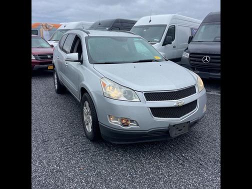 2011 Chevrolet Traverse 2LT